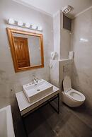 Golden View Beach Hotel