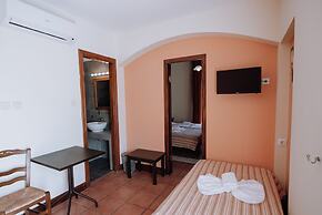 Golden View Beach Hotel