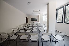 Golden View Beach Hotel