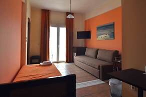 Golden View Beach Hotel