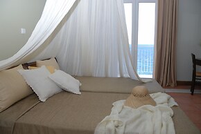 Golden View Beach Hotel