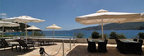 Golden View Beach Hotel