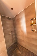 Golden View Beach Hotel