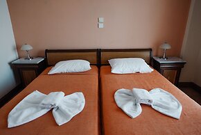 Golden View Beach Hotel