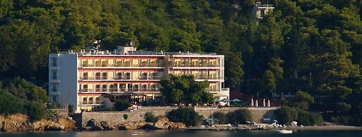 Golden View Beach Hotel