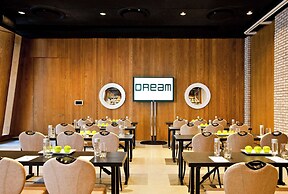 Dream Downtown, by Hyatt