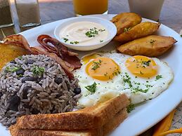 The Palms At Coco Beach