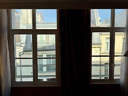 Hotel Saint Honore 85