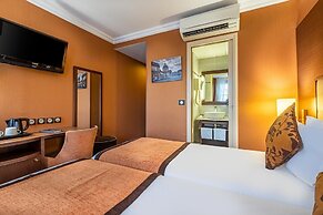 Hotel Saint Honore 85