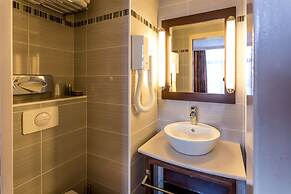 Hotel Saint Honore 85