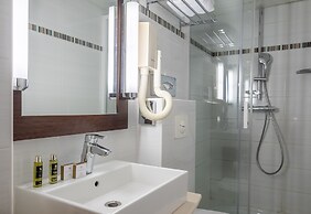 Hotel Saint Honore 85