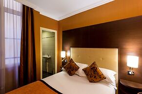 Hotel Saint Honore 85