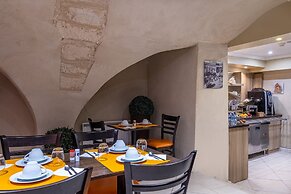 Hotel Saint Honore 85