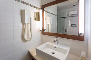 Hotel Saint Honore 85