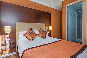 Hotel Saint Honore 85