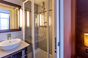 Hotel Saint Honore 85