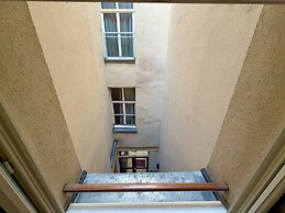 Hotel Saint Honore 85