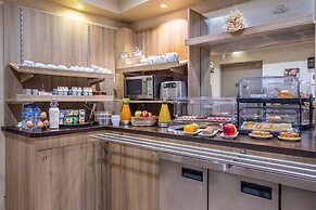 Hotel Saint Honore 85