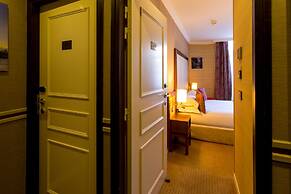 Hotel Saint Honore 85