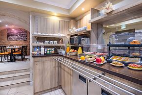 Hotel Saint Honore 85