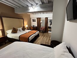 Hotel Saint Honore 85