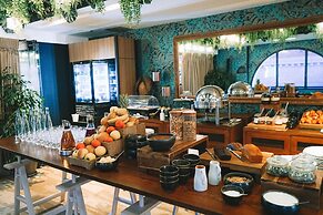 Five Seas by Inwood Hotels