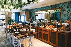 Five Seas by Inwood Hotels