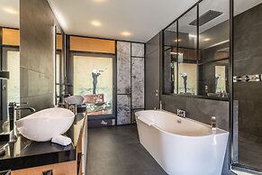 Five Seas by Inwood Hotels