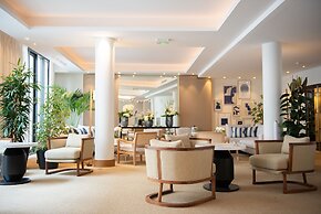 Five Seas by Inwood Hotels