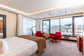 Five Seas by Inwood Hotels