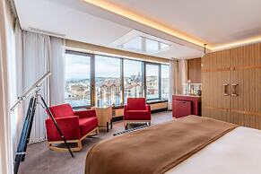 Five Seas by Inwood Hotels