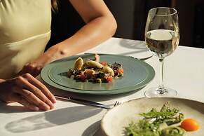 Five Seas by Inwood Hotels