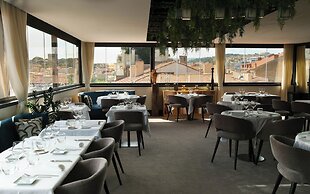 Five Seas by Inwood Hotels