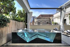 Five Seas by Inwood Hotels