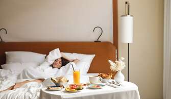 Five Seas by Inwood Hotels
