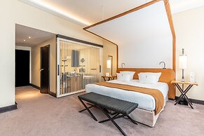Five Seas by Inwood Hotels