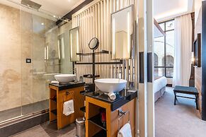 Five Seas by Inwood Hotels