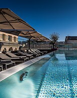 Five Seas by Inwood Hotels