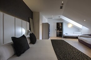 Petit Palace Santa Bárbara