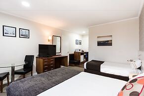 Country Comfort Amity Motel