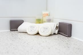 Country Comfort Amity Motel