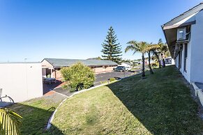 Country Comfort Amity Motel