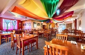 Country Comfort Amity Motel