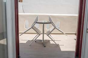 Katerina Roza Studios - Heartfelt Hospitality in the City