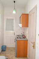 Katerina Roza Studios - Heartfelt Hospitality in the City