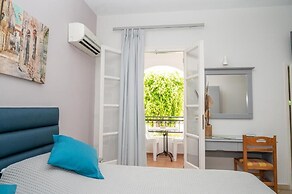 Katerina Roza Studios - Heartfelt Hospitality in the City