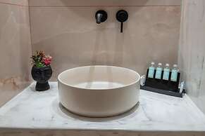 Katerina Roza Studios - Heartfelt Hospitality in the City