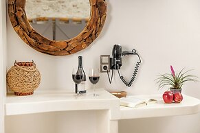 Katerina Roza Studios - Heartfelt Hospitality in the City