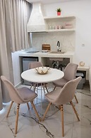 Katerina Roza Studios - Heartfelt Hospitality in the City