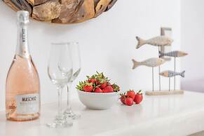 Katerina Roza Studios - Heartfelt Hospitality in the City